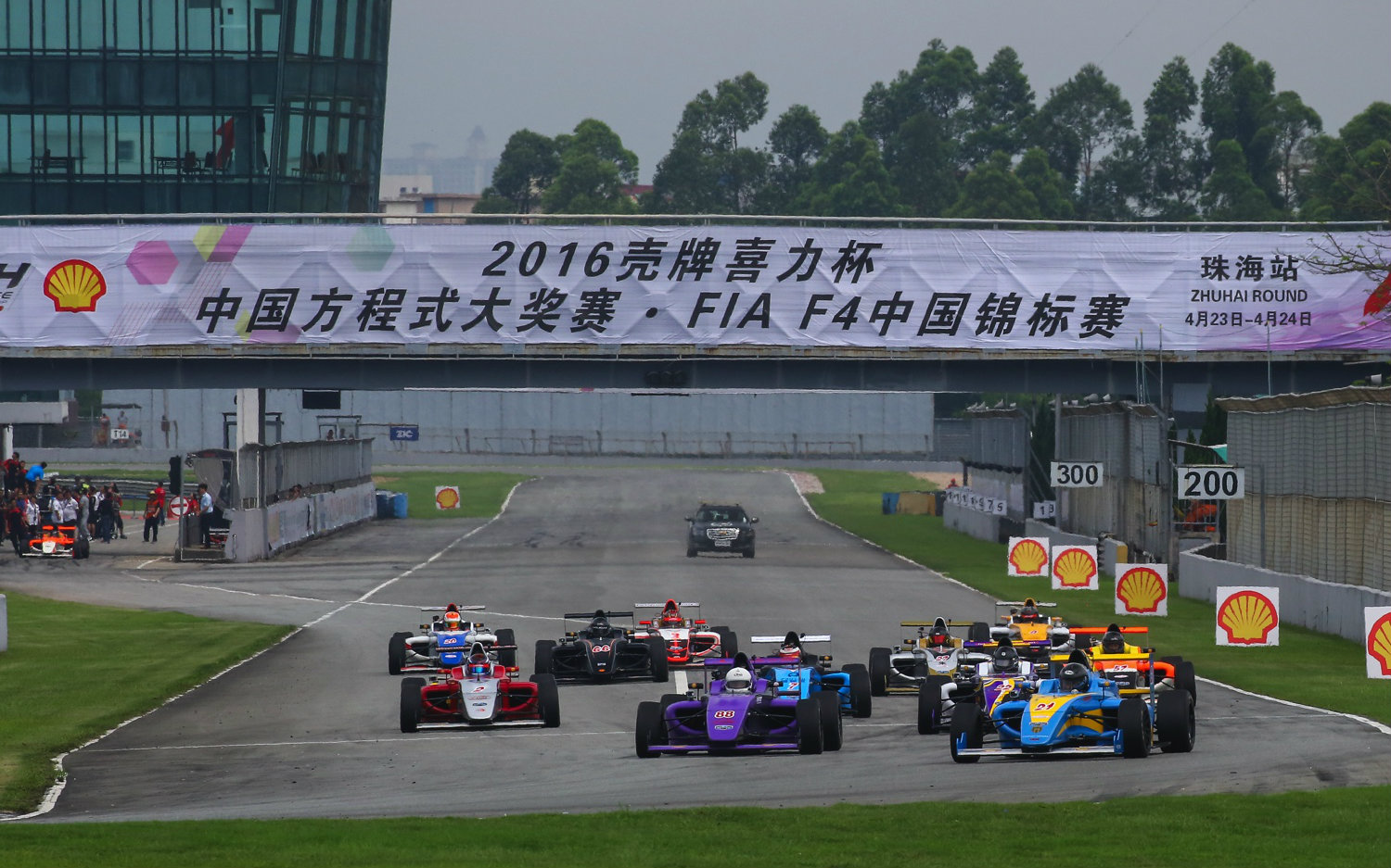 [图]FIA F4中国自己的方程式比赛