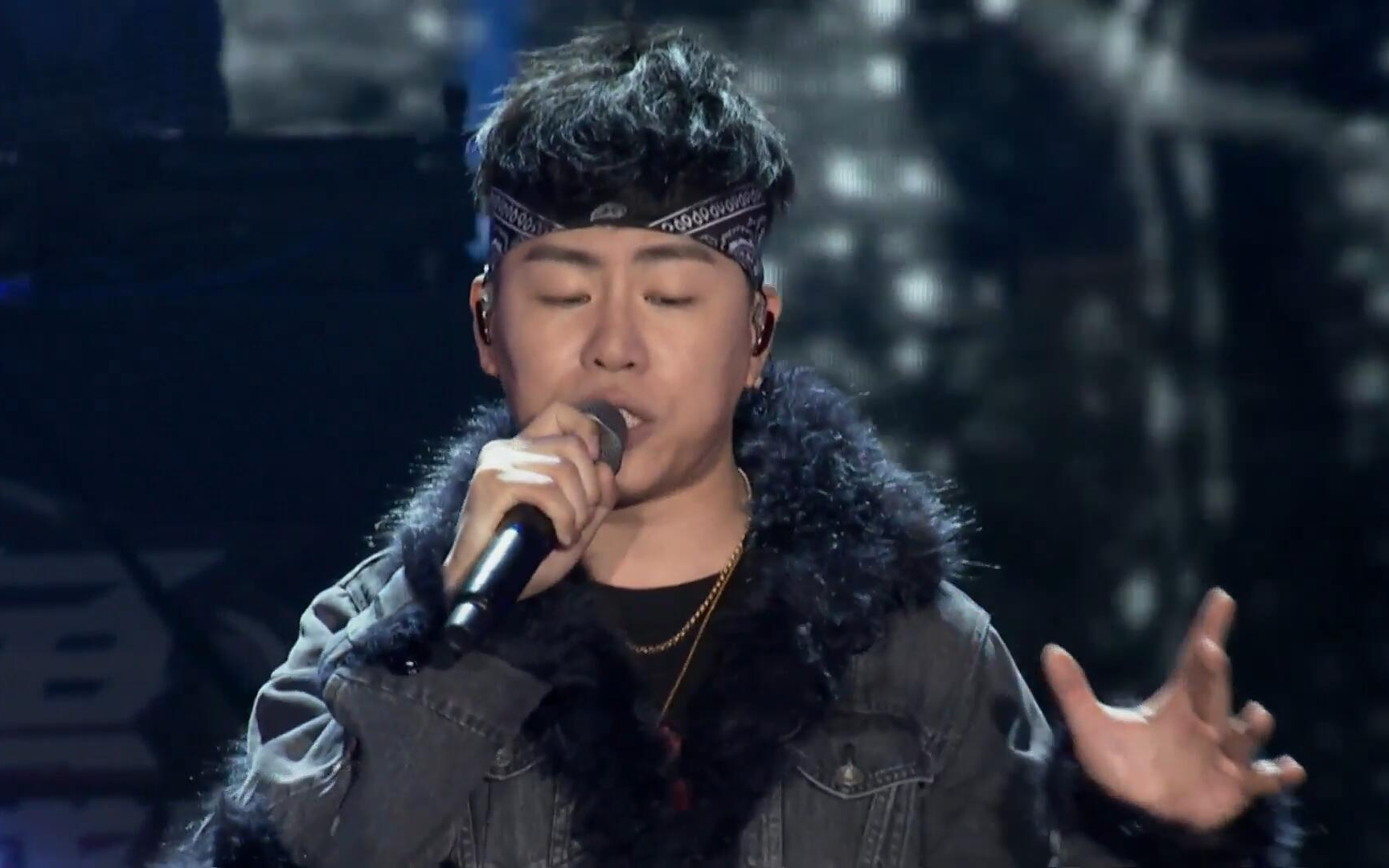 斗鱼音乐盛典:潮流先锋胡彦斌演唱《你要的全拿走》,开口就被吸引了