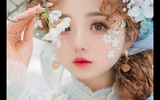 小脸蛋太可爱了