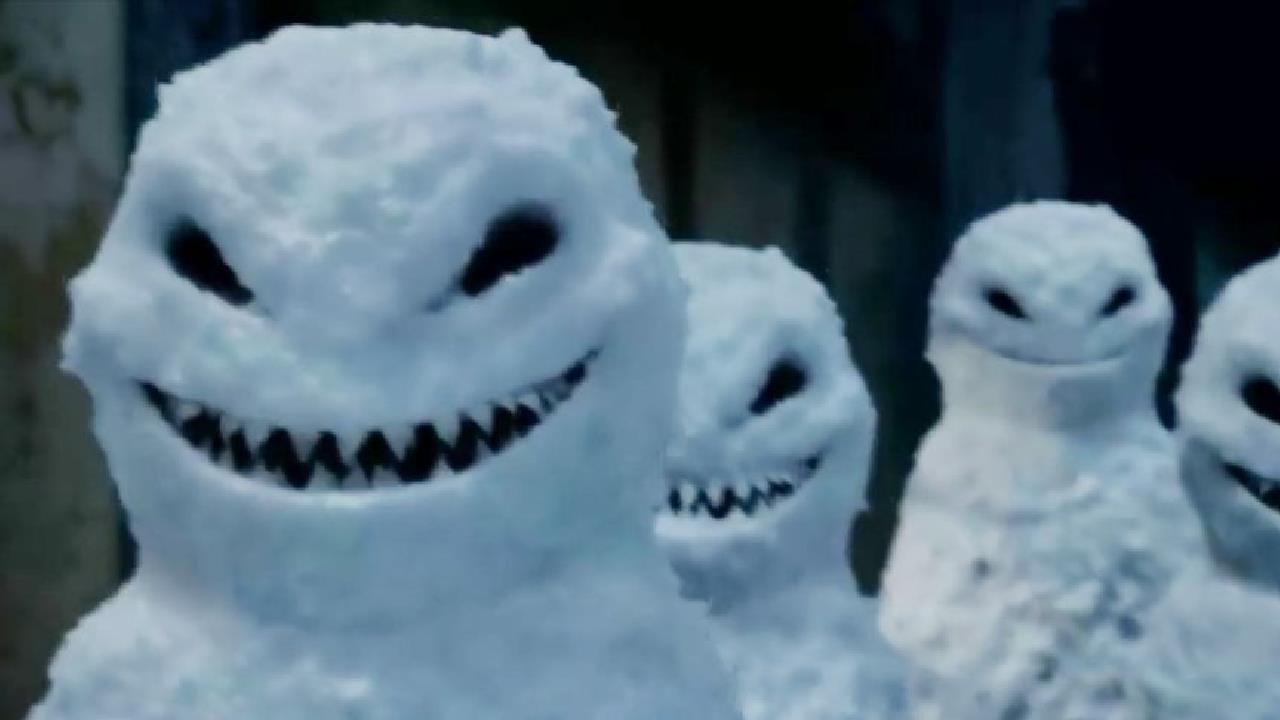 自闭症男孩对世界充满仇恨,把雪人做成吃人怪物,报复小镇