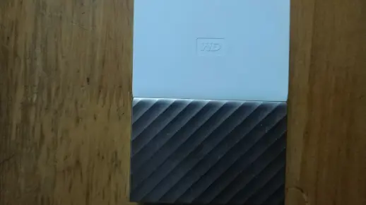 西部数据（WD）4TB移动硬盘用了1年多就坏了!