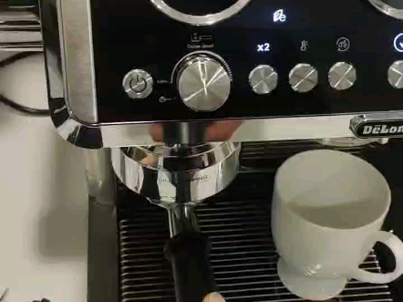 delonghi德龙咖啡机EC9885不能磨粉,上门维修.广州咖啡机维修,佛山咖啡机维修,德龙咖啡机维修.#咖啡机维修 #德龙咖啡机维修 #德龙咖啡机 #咖啡...