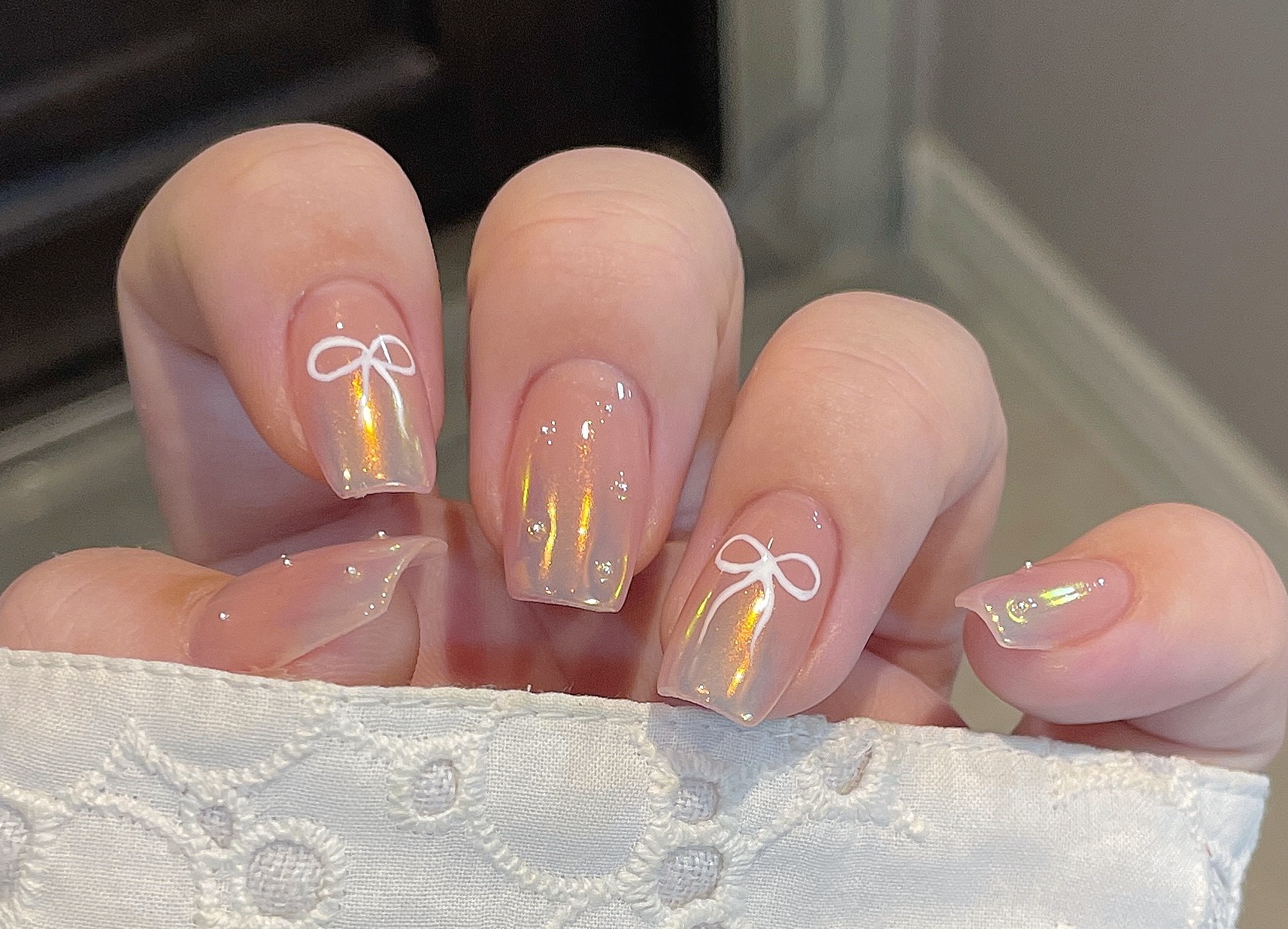 自学美甲教程 | 极光渐变蝴蝶结美甲