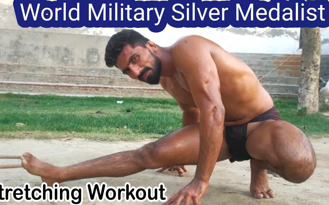 [图]World Military Silver MedalistShahzad Pehlwan QasaiFull Strength Akhada Workout