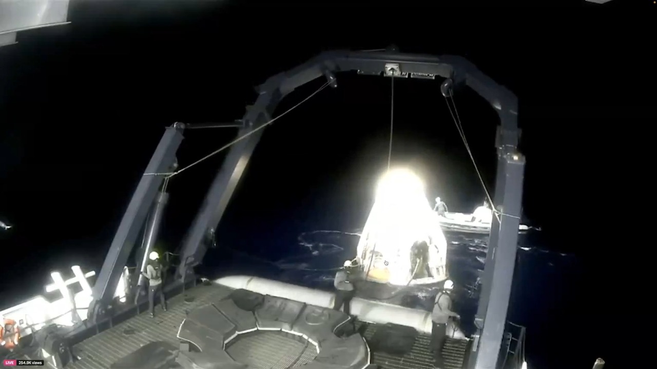 spacex北极星黎明号商业载人飞船成功返回地球过程