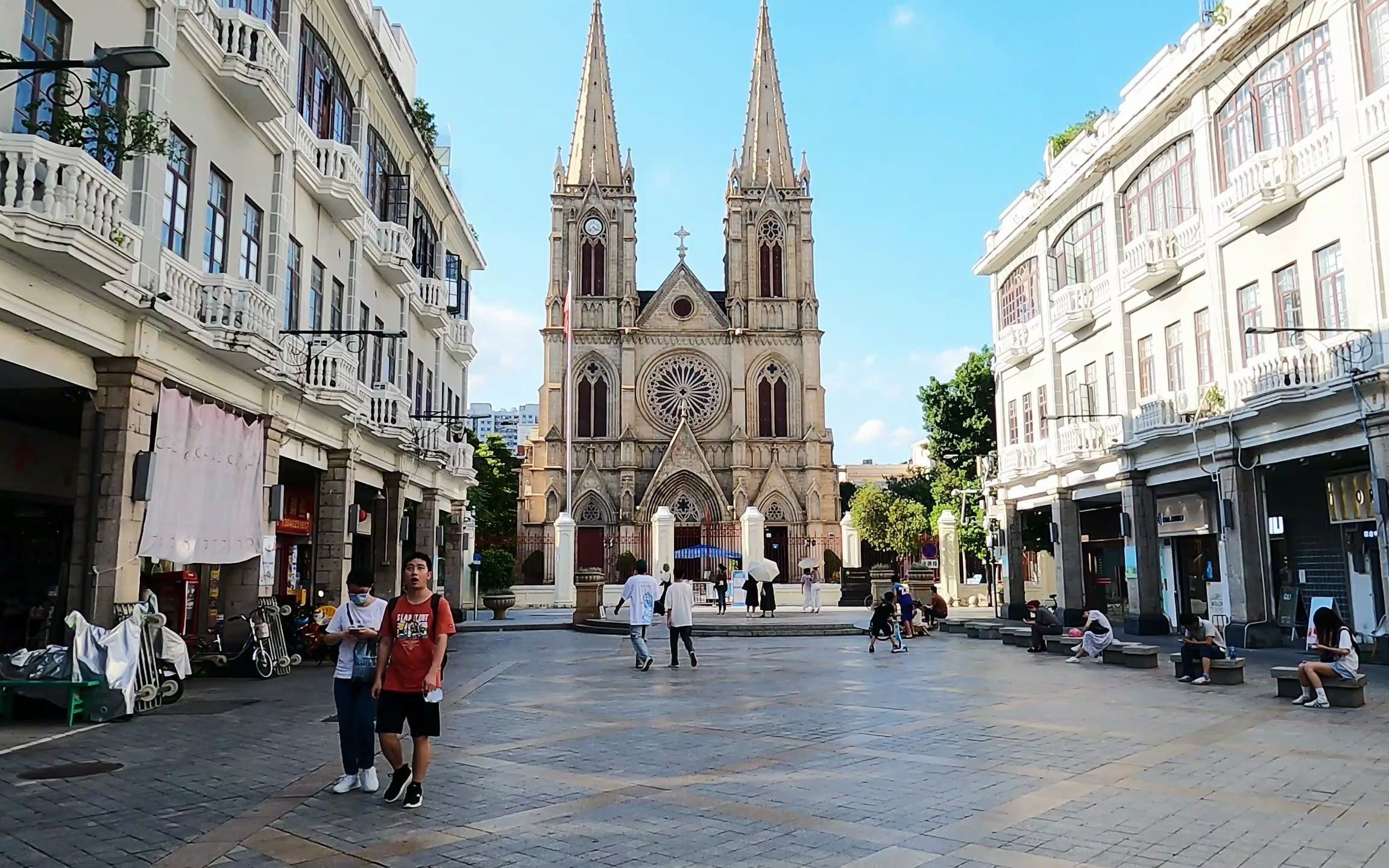 漫游中国,广州一德路海味批发一条街,石室圣心大教堂