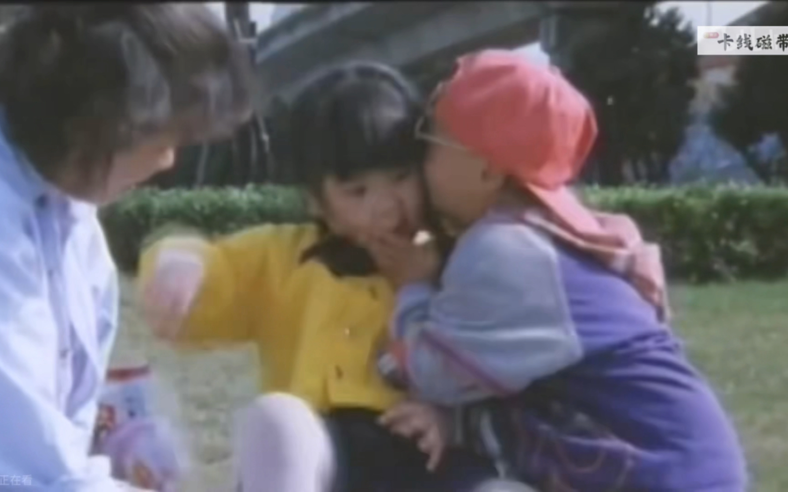 《笑林小子》搞笑片段 哥哥和弟弟的泡妞技术,还是弟弟的厉害!