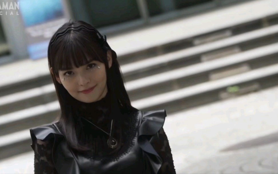 《特利迦奥特曼》 【上坂堇】 卡尔蜜拉的千层套路