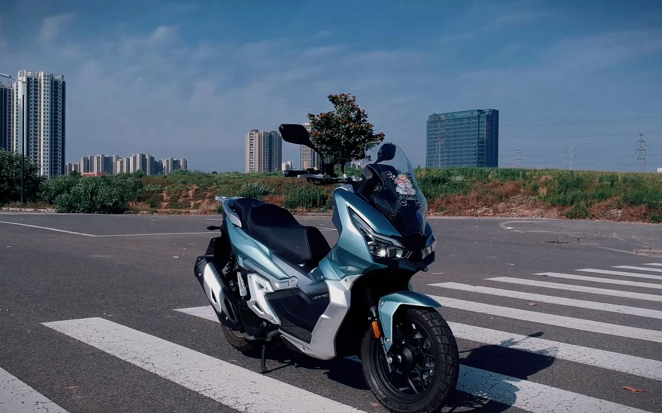 航拍我的车,大阳adv150,未开放无人公路安全拍摄