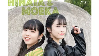 佐藤日向・小泉萌香のバトってダイナソー サイン入りチェキ 佐藤日向と小泉萌香の野球トークがカオス状態で笑える