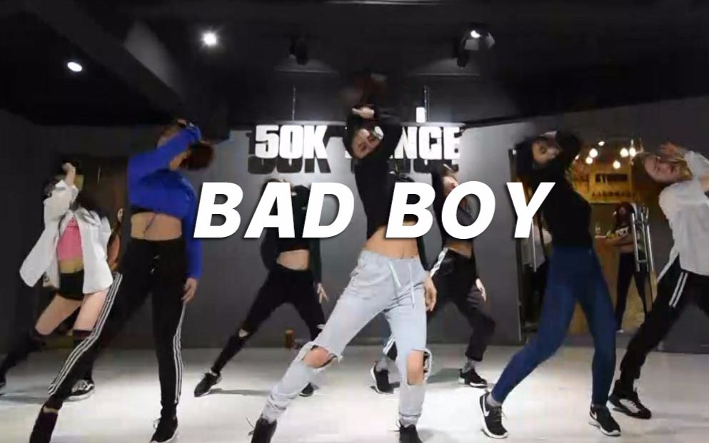 [图]小姐姐偷走我的心！《Bad Boy》翻跳，妩媚动人【口袋舞蹈】