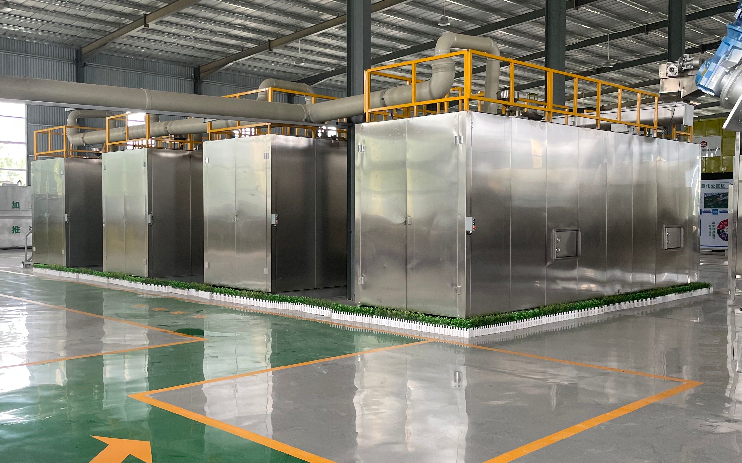 日处理量20吨餐厨垃圾处理设备运行使用现场,大型餐厨厨余垃圾处理站