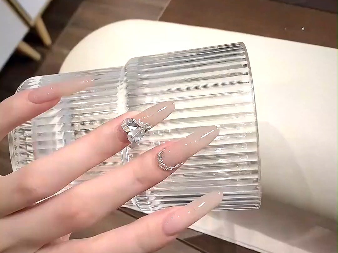 裸色美甲 #显白颜色 #温柔风 #显白仙气婚甲推荐 #裸色美甲 #裸上系