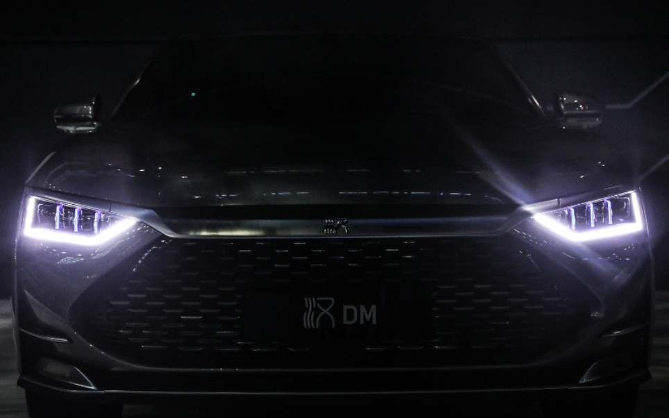 比亚迪汉dm的车灯能打几分