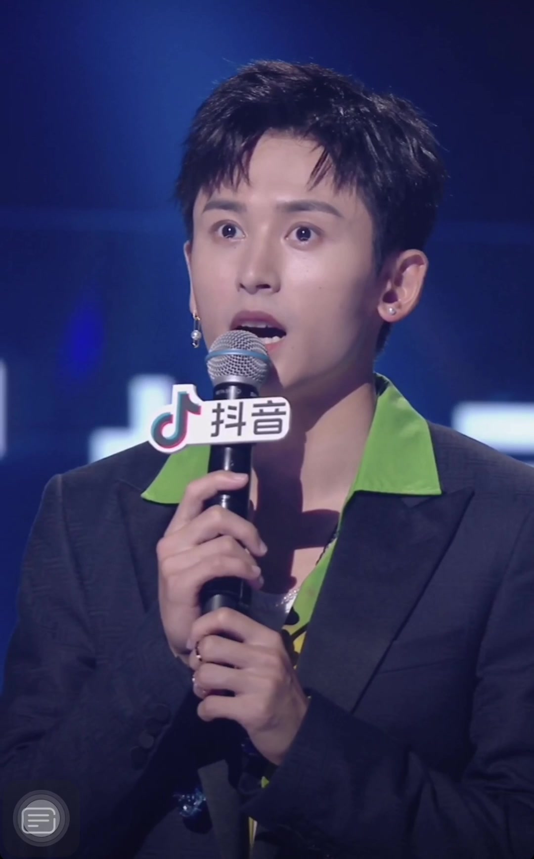 张哲瀚/0511生日快乐/抖音直播后半部分_哔哩哔哩 (゜-゜)つロ 干杯