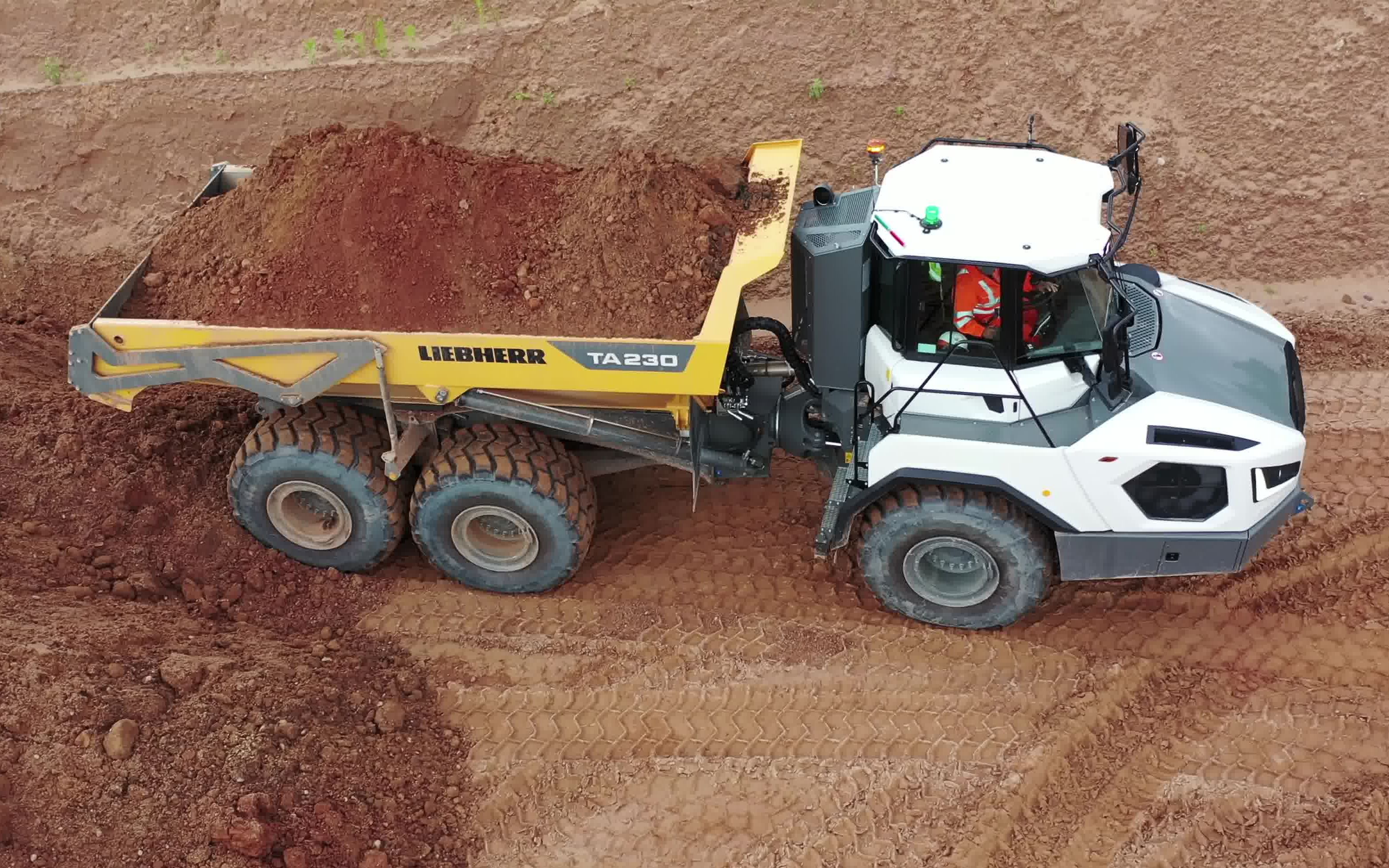 4k利勃海尔ta230铰接式卡车