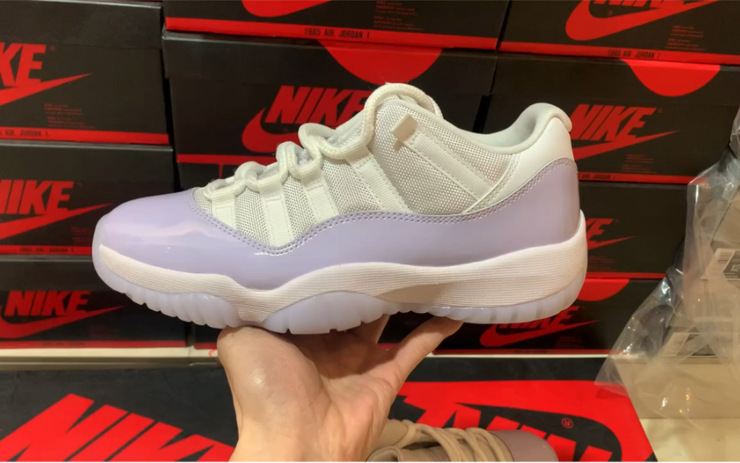 最强aj11白紫低帮鉴赏!高颜值配色