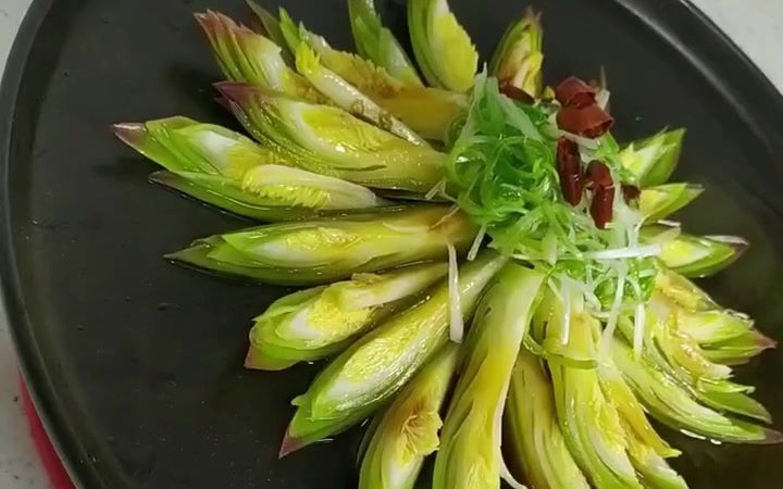 后厨刀法:油淋霸王花,你听说过这个菜吗?