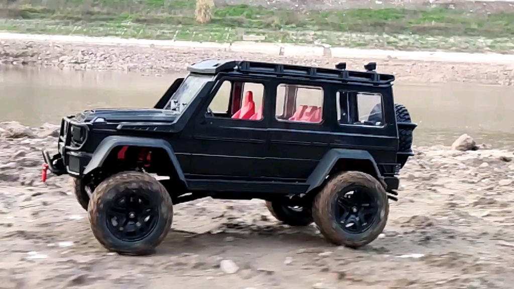 莽牛模型g500巴博斯大g河床野跑