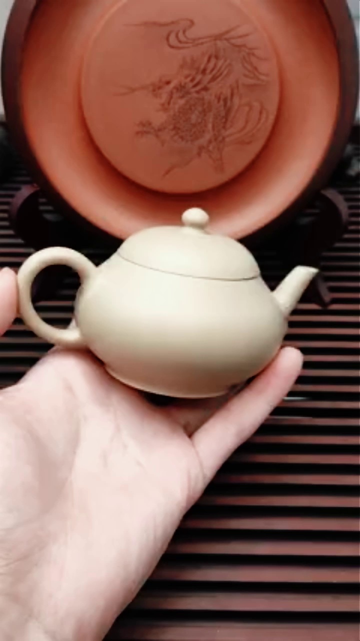 圣物志小容量宜兴紫砂壶