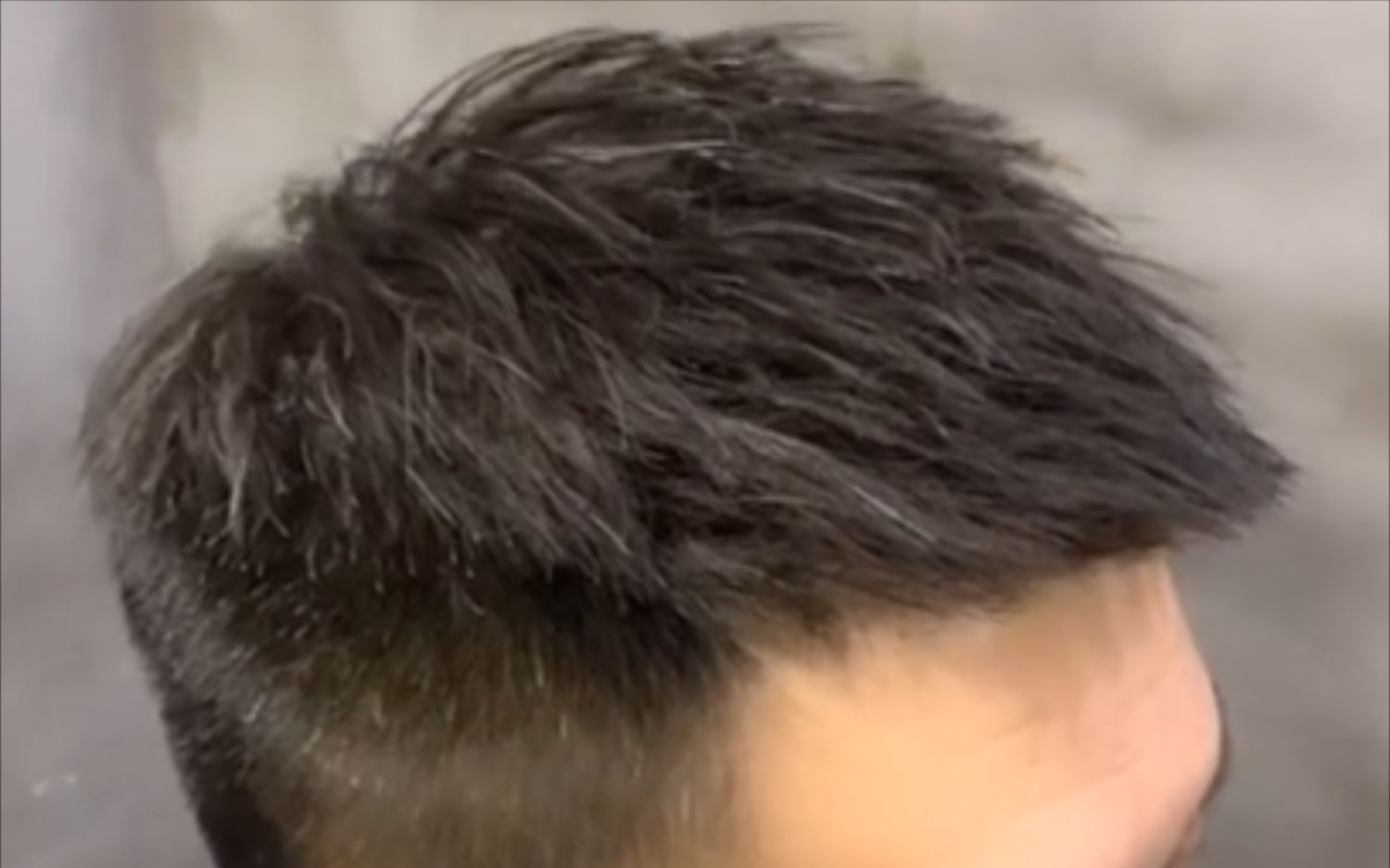 男生发型5cm立体钢夹烫阳光帅气