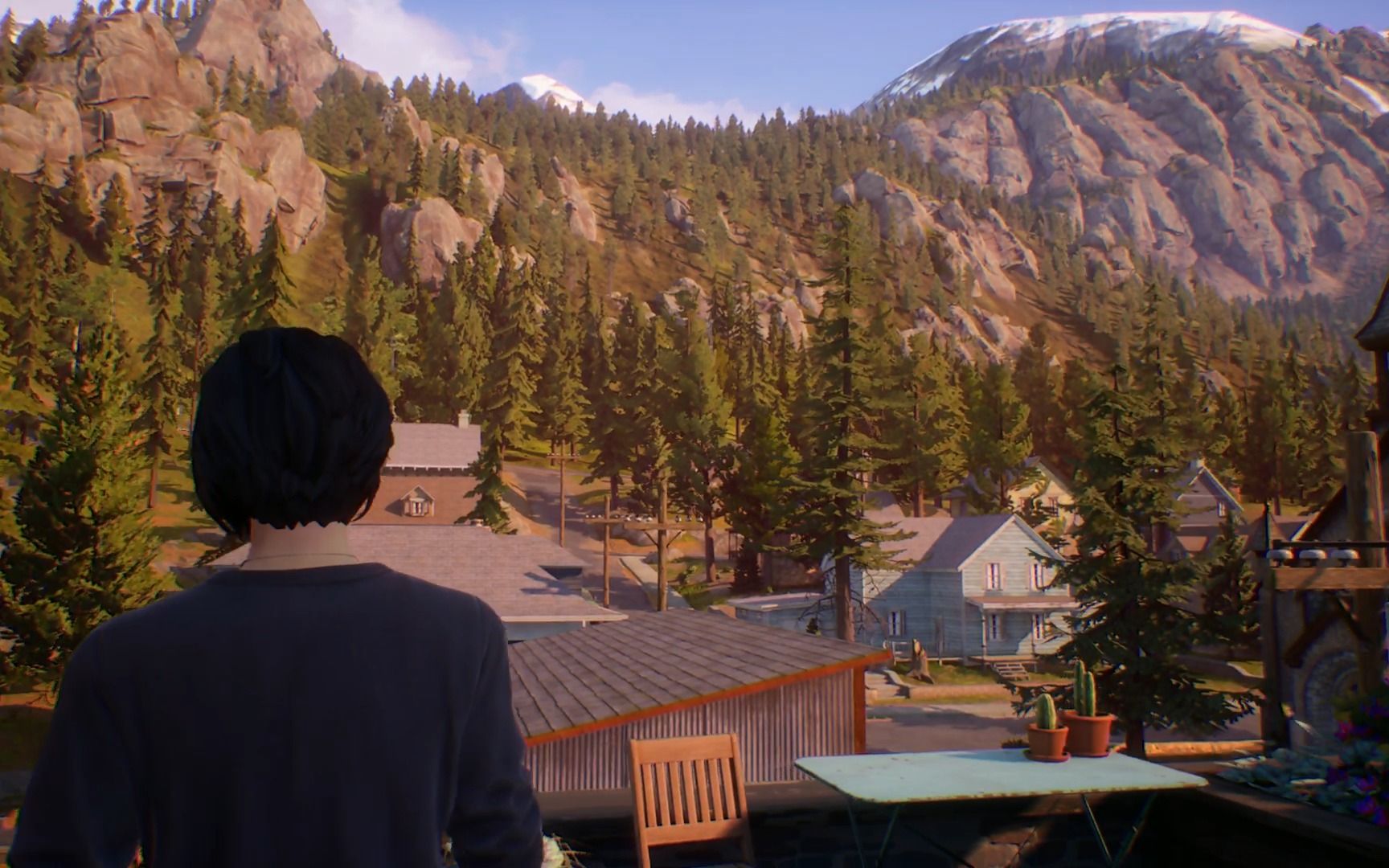 《奇异人生本色》steph答应女主要和她查清gabe死亡背后真相,打扫房间