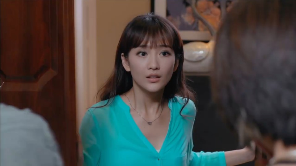 我的冤家住对门:潘向东故意与柳楚蝶暧昧,把罗洁气的火冒三丈