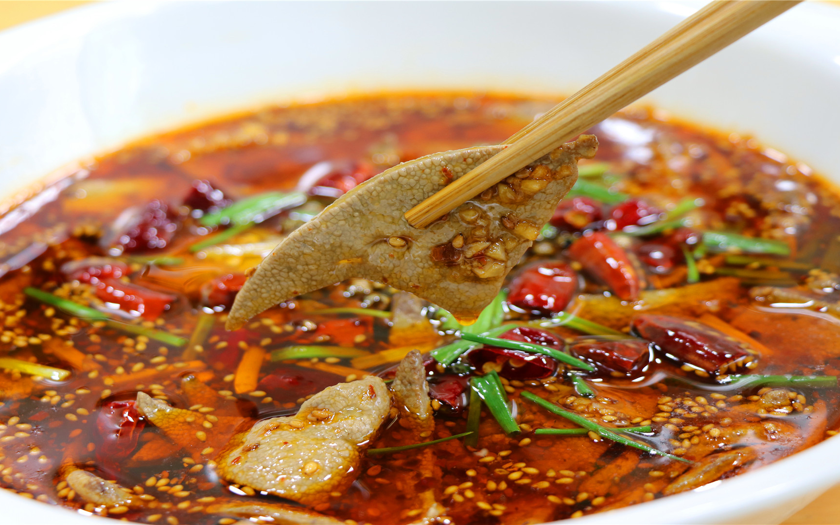 吃了这么多年的猪肝,就数这种做法好吃过瘾,麻辣鲜嫩还爽口下饭