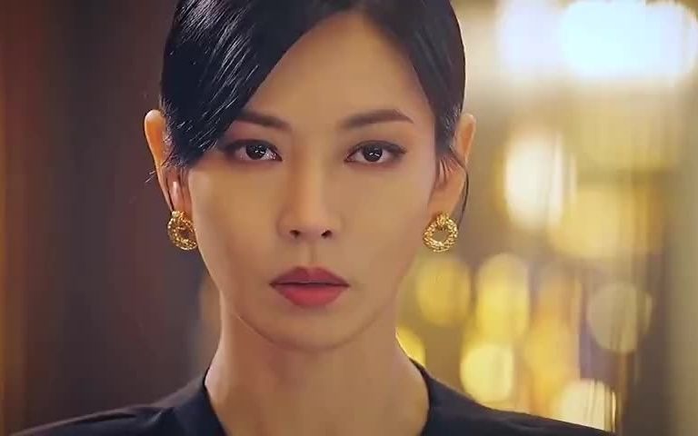 顶楼明明周丹泰是最坏的人却让千老师一个人承受了所有