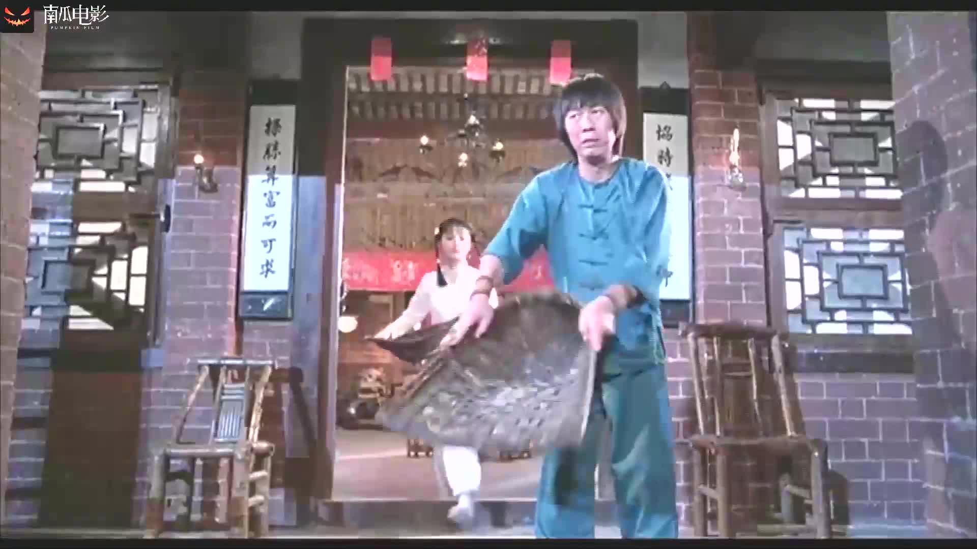 互粉-互关-上线必回-----僵尸先生:文才门外撒糯米,没想秋生把门一关