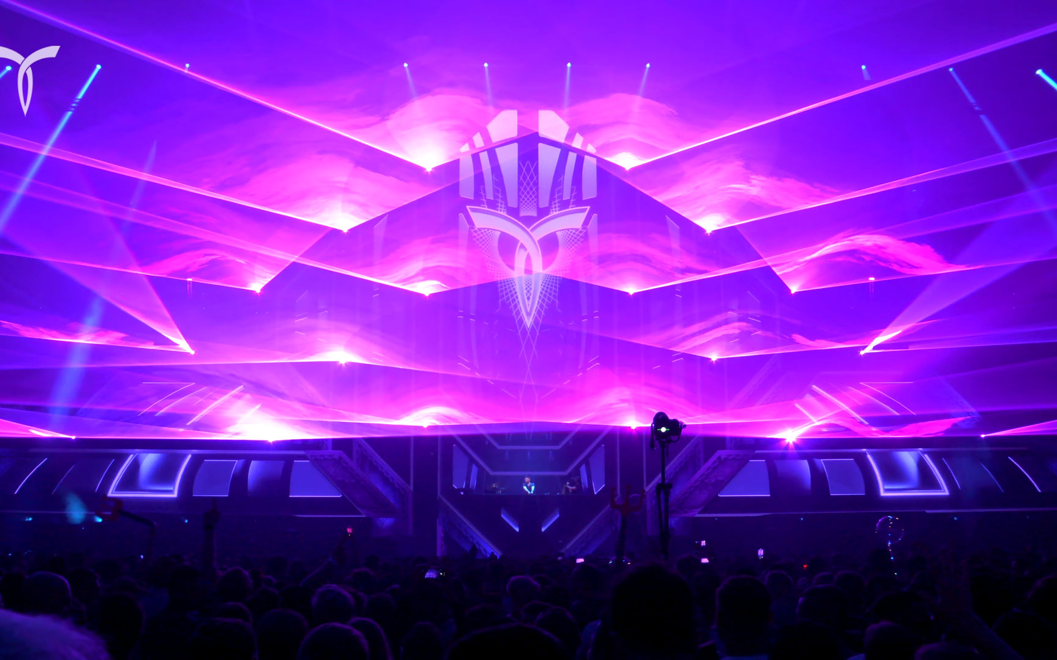 4k硬核电音trance现场garethemeryplaysfrontlinersilence