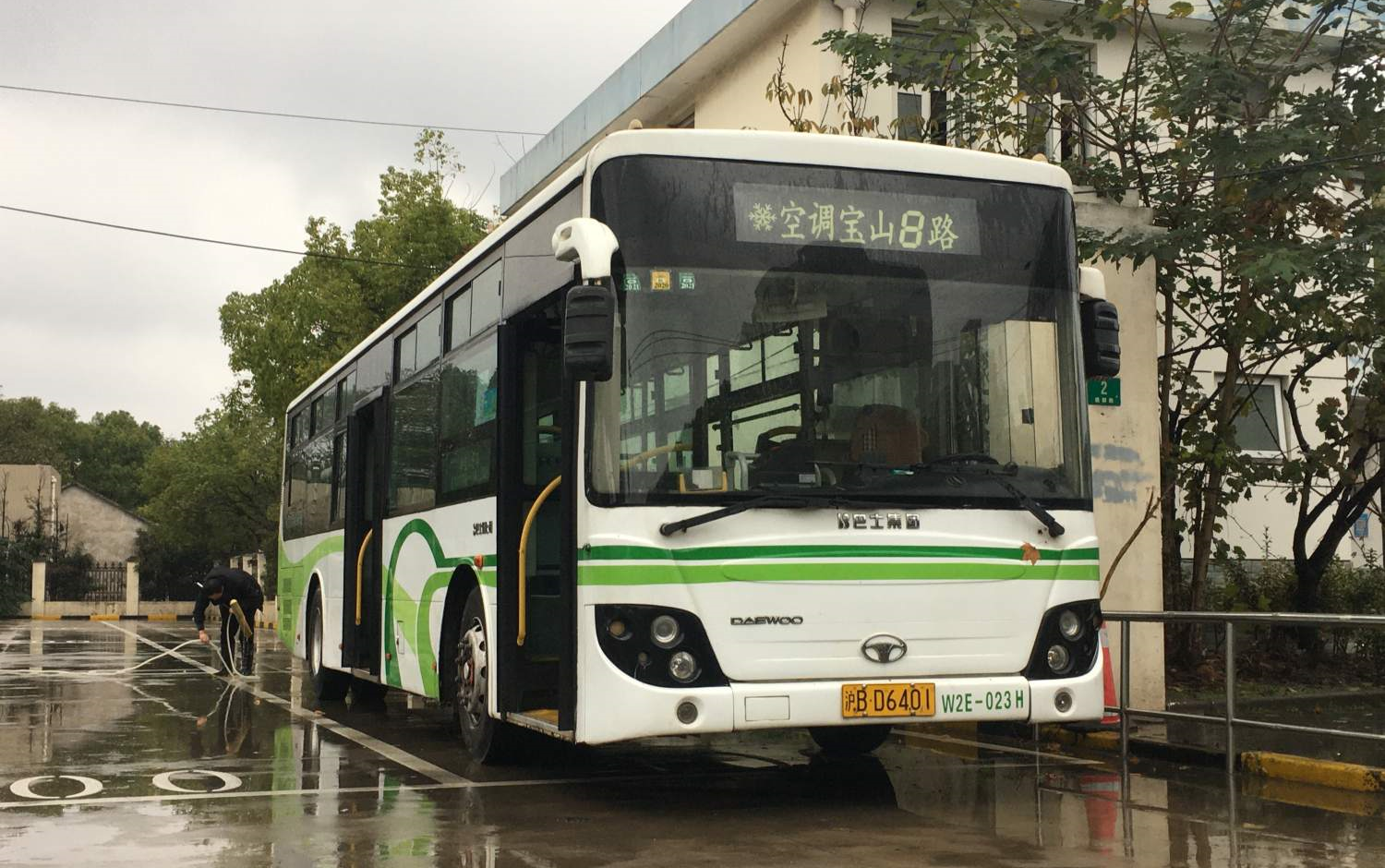 「绝版车型」上海公交 宝山8路 w2e世博菜司机&乘客视角 运行实录