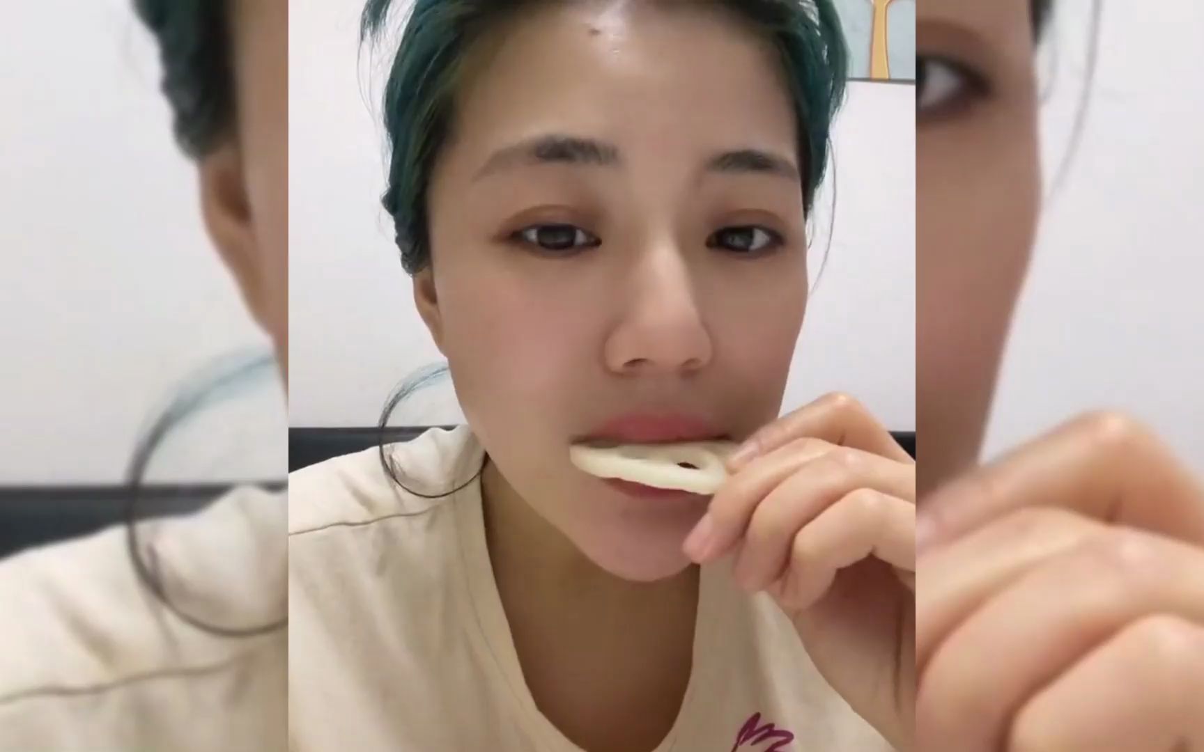 鐚濅笉鍙婇槻鐨勭垎绗戠灛闂达紝鏈鍚庨偅澶у摜鍌荤溂浜嗗惂锛