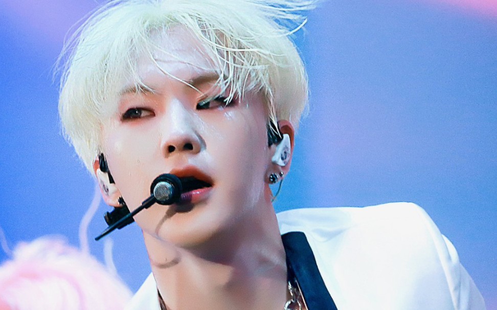 【seventeen 权顺荣】为舞台而生的权hoshi13 35)13*6666