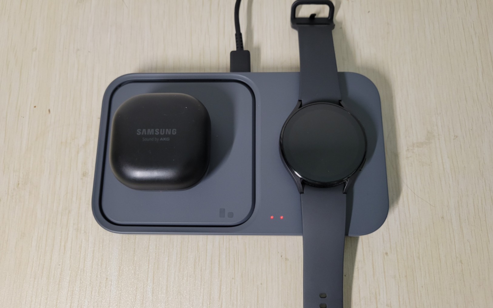 三星15w二合一无线充电器底座 使用分享(watch5赠品).