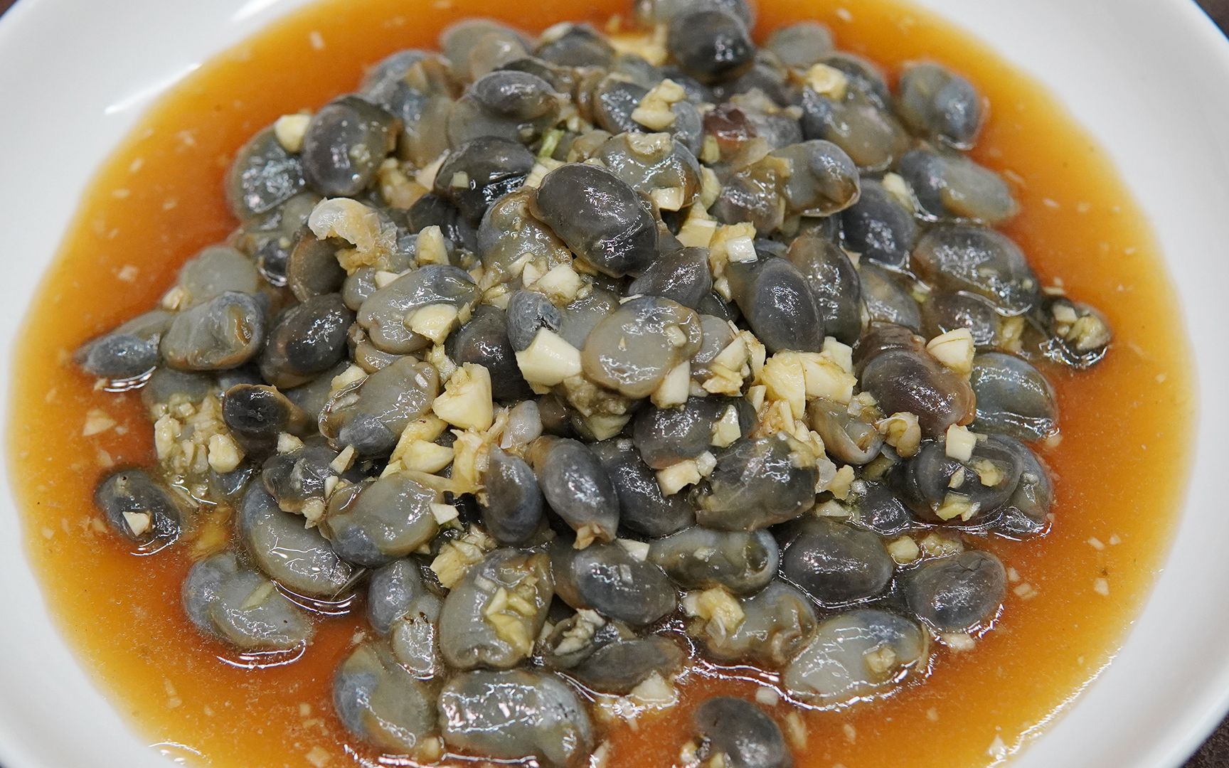 炝拌泥螺的家常做法,泥螺肉质脆嫩爽口,不含泥沙,一口一个真香