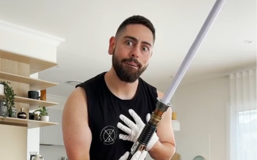 沉浸式把玩欧比旺光剑