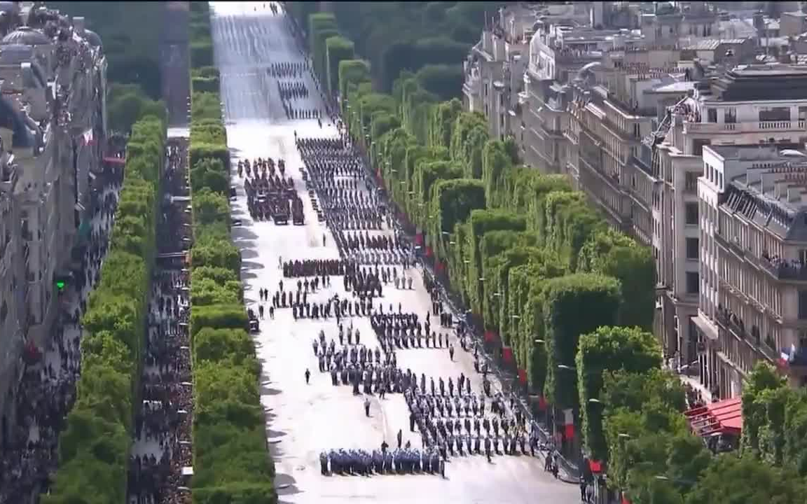 2015年法国国庆大阅兵哔哩哔哩bilibili