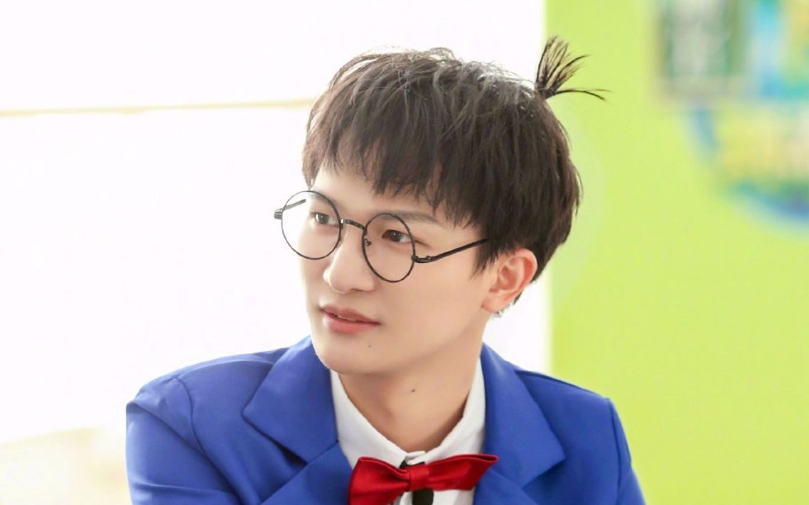 周深用名侦探柯南的方式打开青春环游记