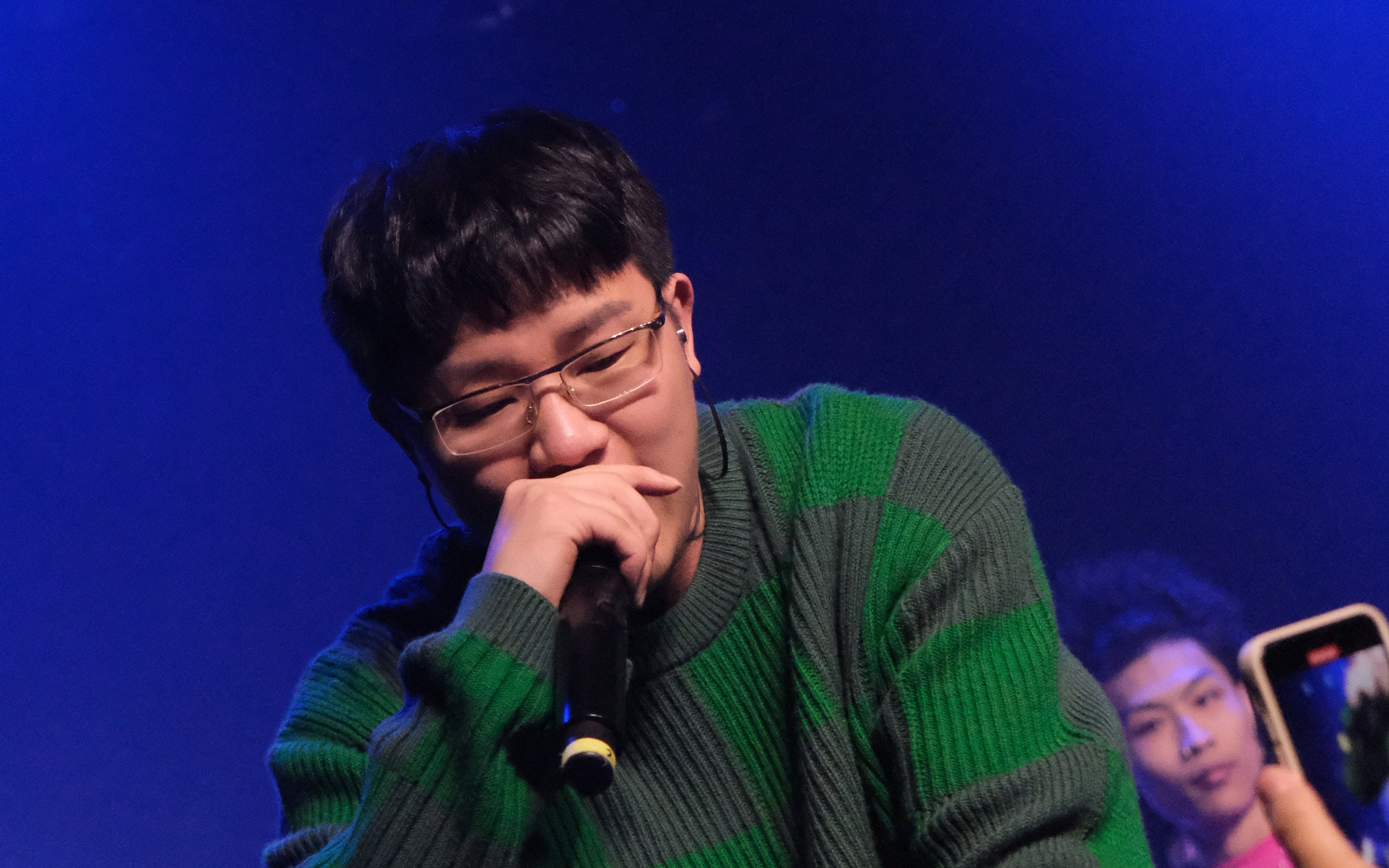 uzzy《恼火》(「活着」亚洲明星巡演 深圳站)