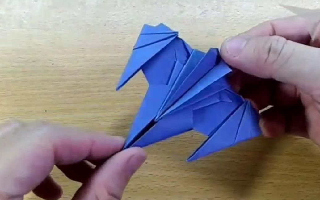 折飞机视频 B站