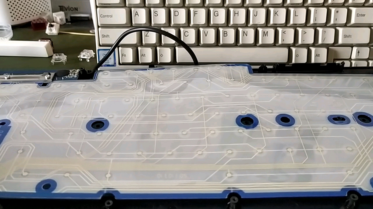 七星剑薄膜胶碗键盘简单拆解