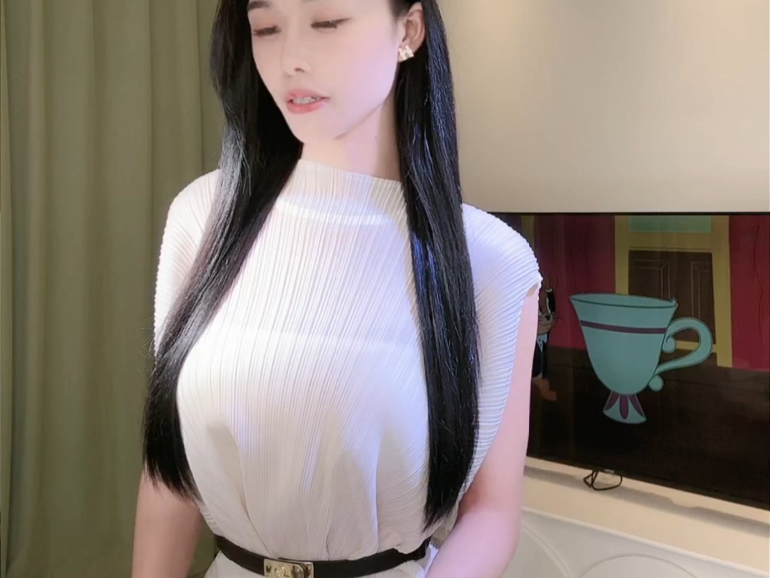 嫣儿 嫣儿正在直播 2024 08 24 19 59 44-000_拼合