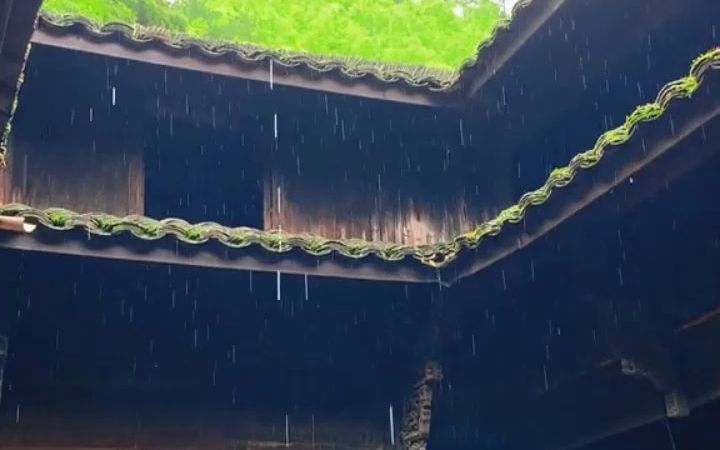 雨天的小山村,别有一番风情哔哩哔哩bilibili