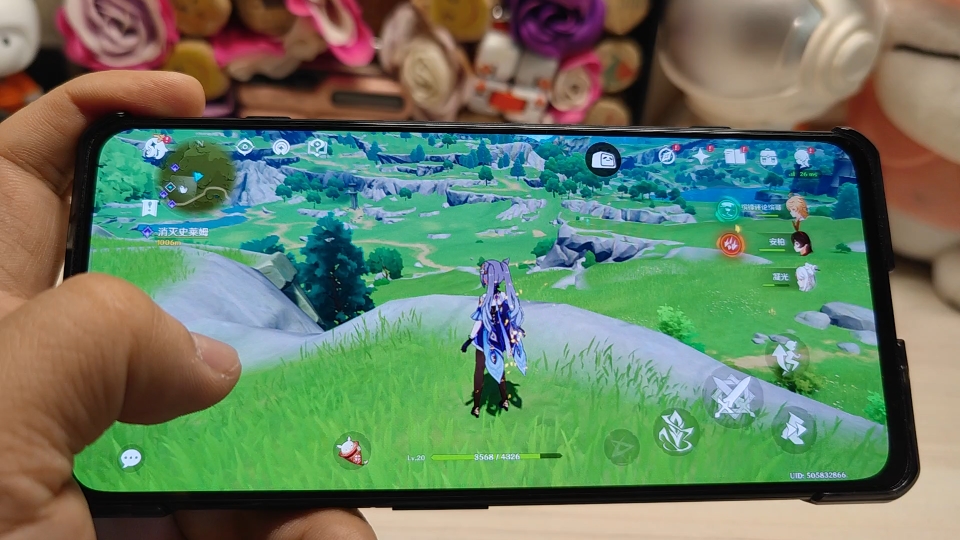 黑鲨4pro玩原神,旅行者在青青草原飞翔,真的太舒爽了!