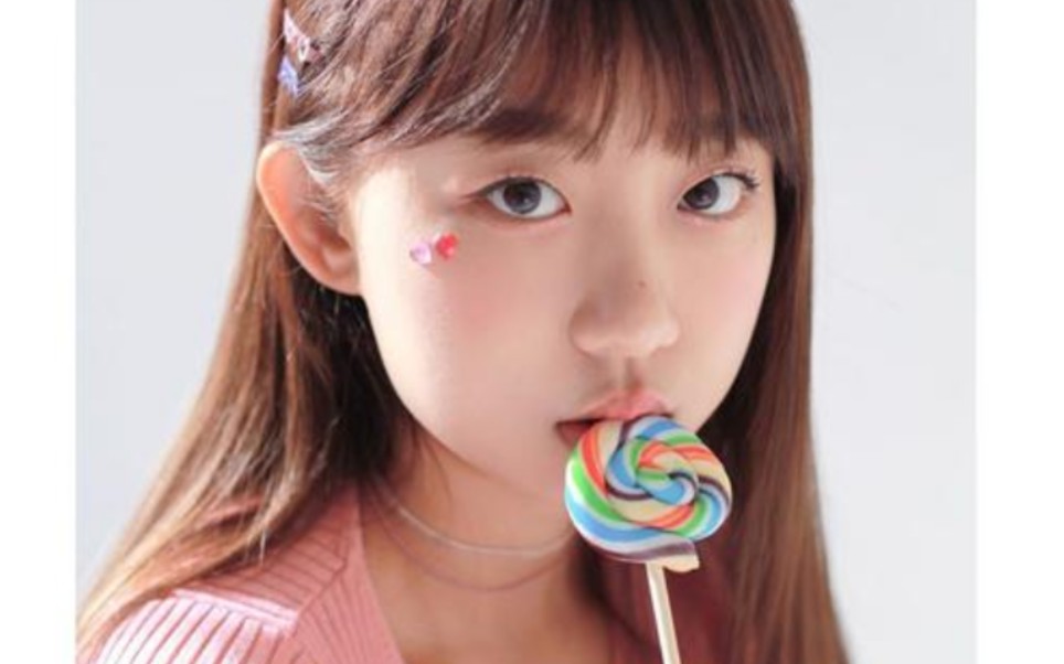 韩国人气dj-henney试穿比基尼