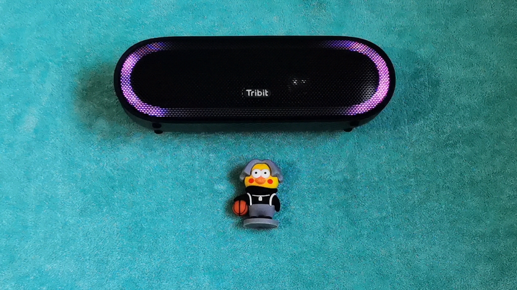 趣倍 彩灯蓝牙音箱 流行歌曲测试