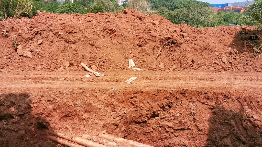 [图]红土地【南方红土地】开眼了