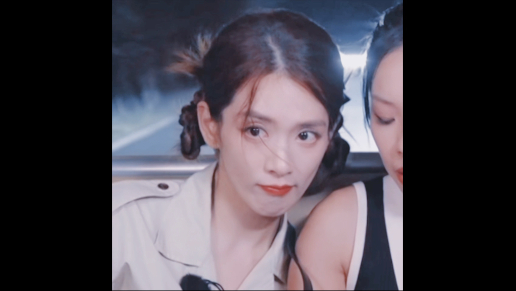 小昊宇这个抬眸也太美了吧!