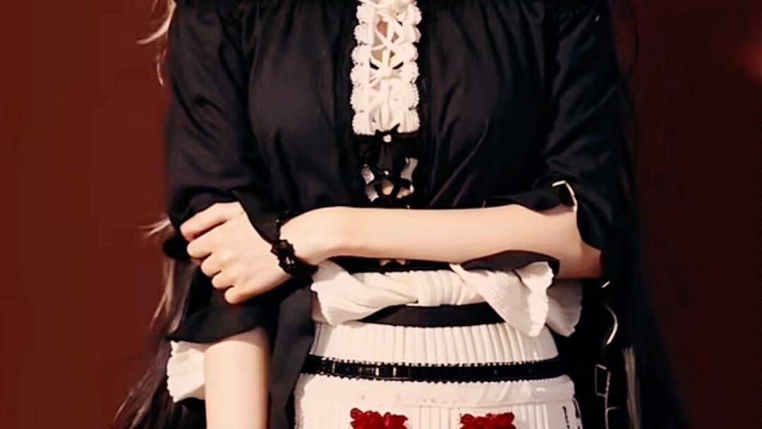 为什么大晴天小可全身湿透?他在游泳